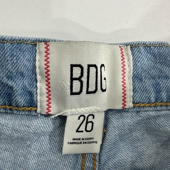 BDG raw hem shorts size 26 - Picture 4 of 8
